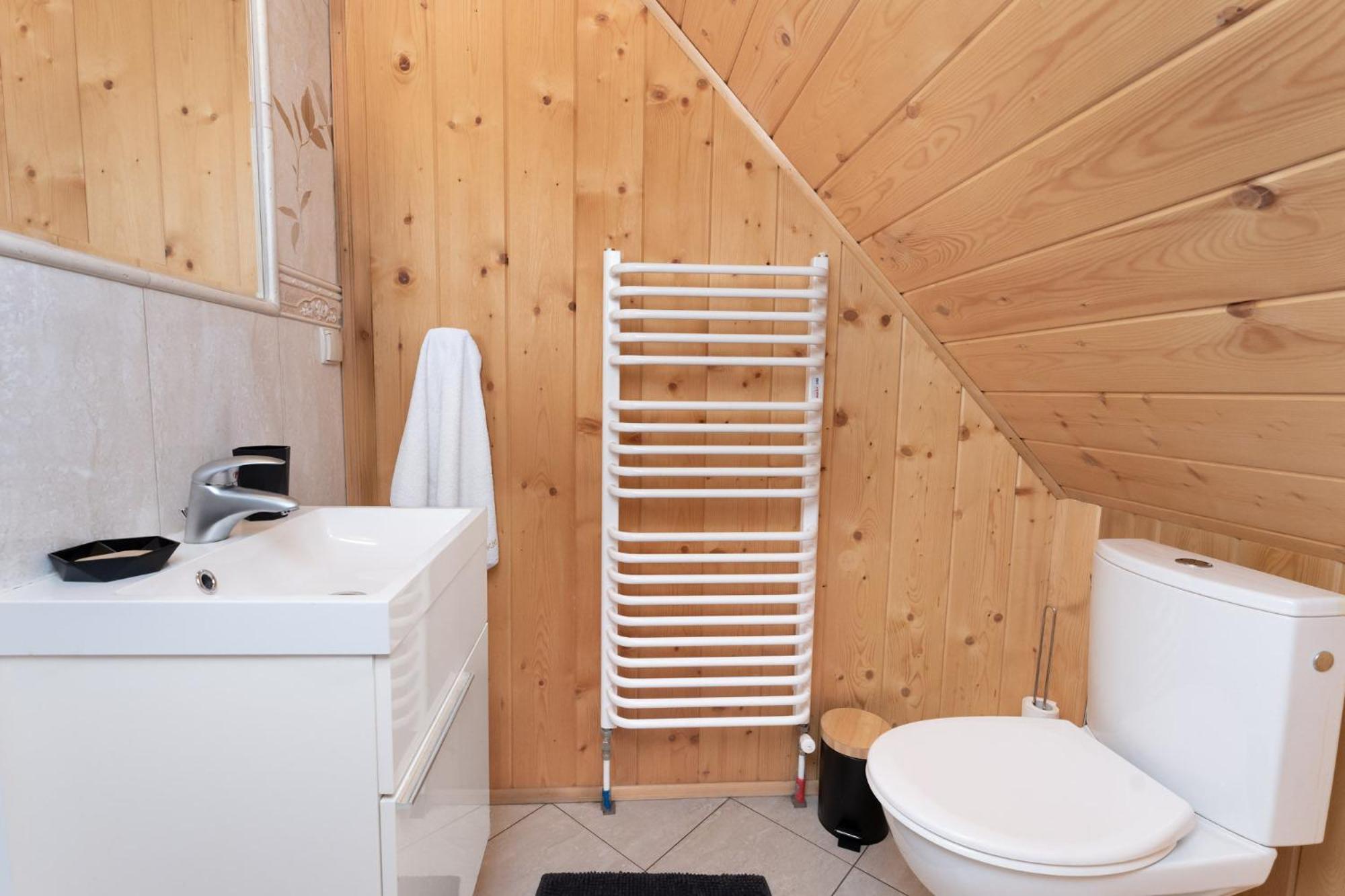 Domki I Apartamenty Krupa Ciche Z Jacuzzi ザコパネ エクステリア 写真